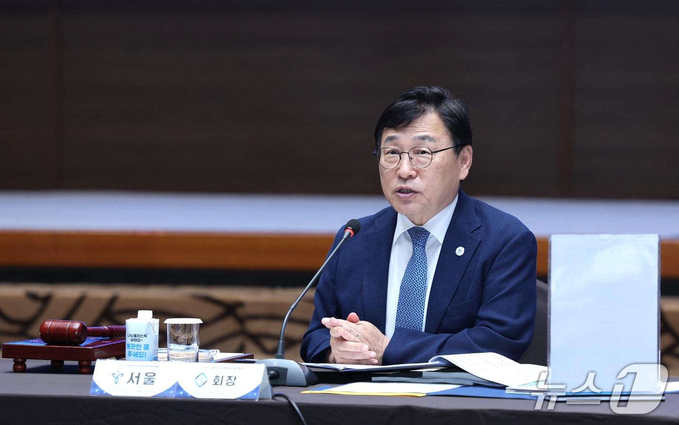 본문 이미지 - 정근식 대한민국교육감협의회장(서울시교육감)이 17일 전남광주 소노캄여수에서 열린 '제109회 대한민국교육감협의회 총회'에 참석해 발언하고 있다. (서울시교육청 제공. 재판매 및 DB 금지) 2026.9.17 ⓒ 뉴스1