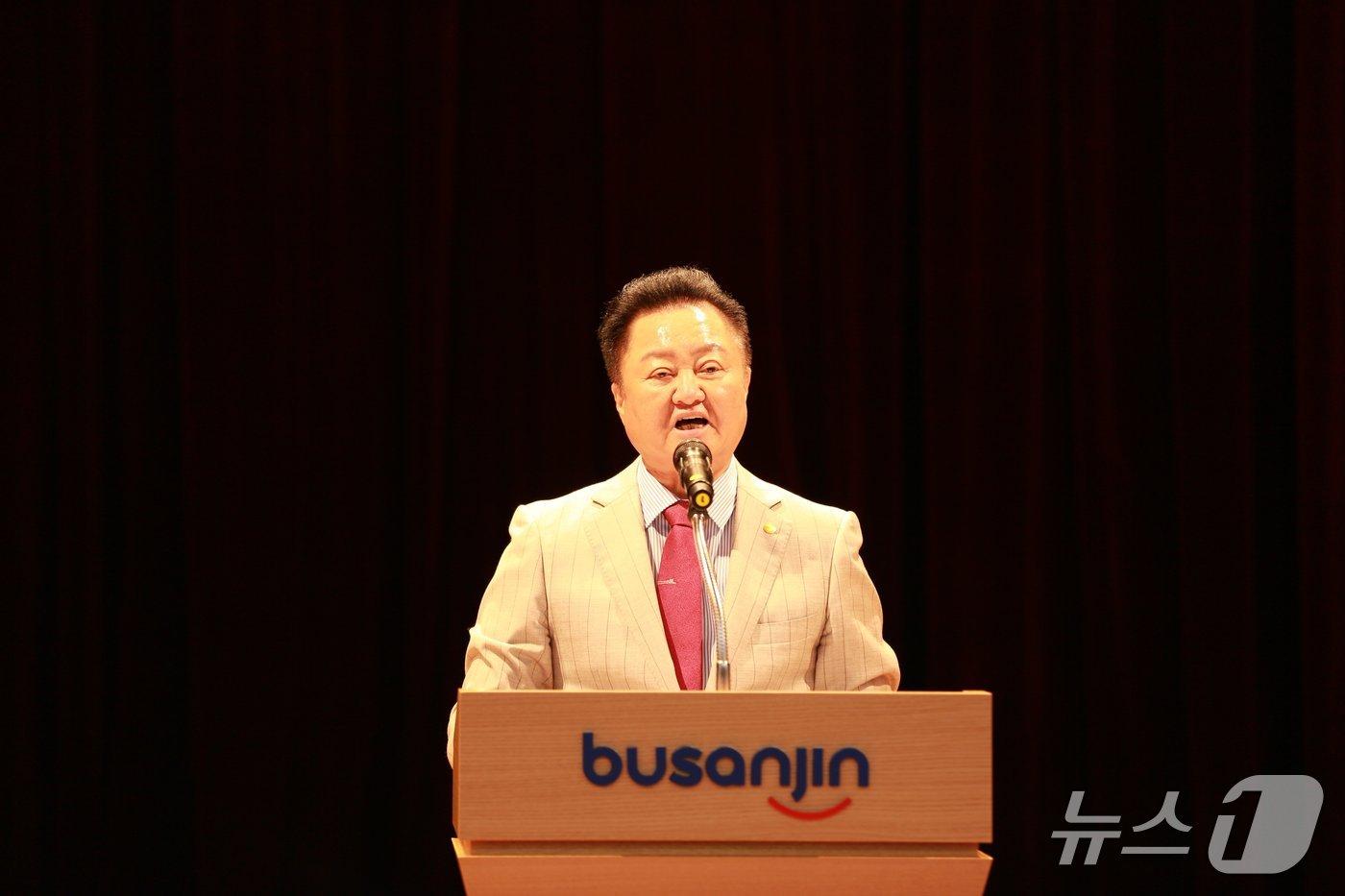 본문 이미지 - 노학양 한국자유총연맹 부산진구지회장이 '2026 자유·통일 문화예술 콘서트'에서 환영 인사말을 하고 있다. 2026.9.17뉴스1 ⓒ News1 임순택 기자