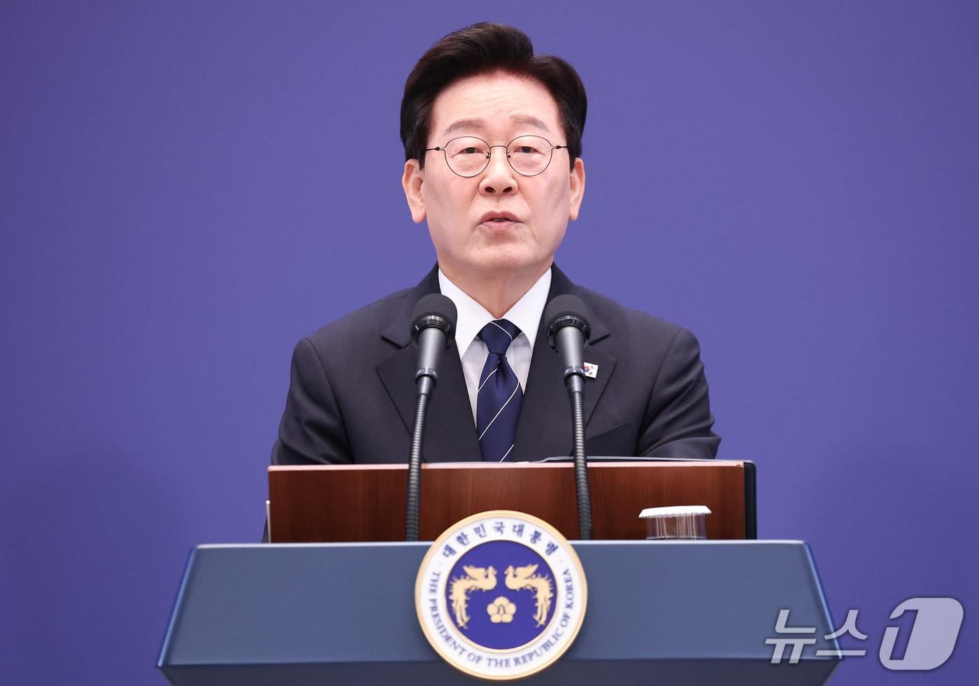 본문 이미지 - 이재명 대통령이 18일 청와대 영빈관에서 열린 현안 기자회견에서 발언하고 있다. (청와대통신사진기자단) 2026.9.18 ⓒ 뉴스1 허경 기자
