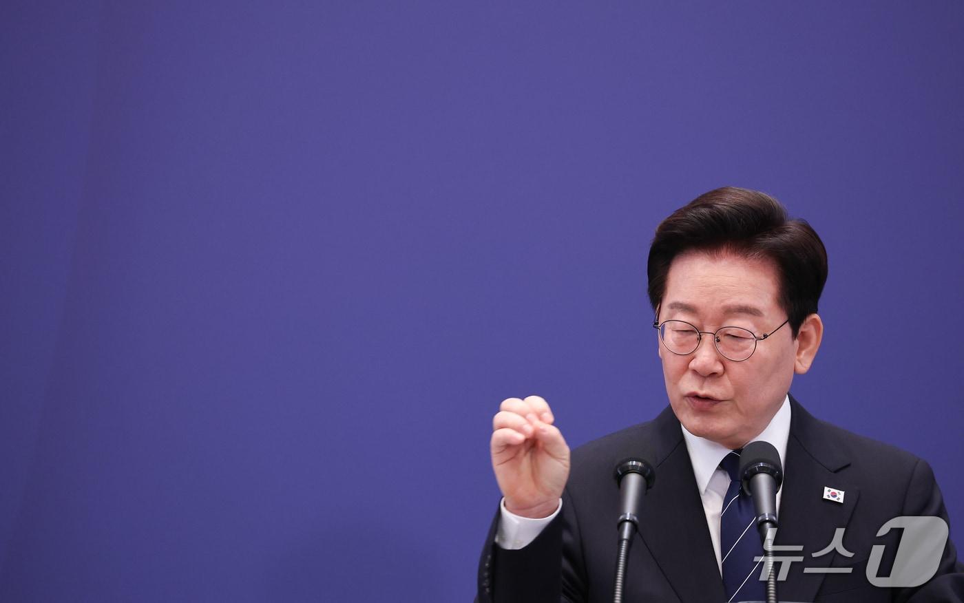 본문 이미지 - 이재명 대통령이 18일 청와대 영빈관에서 열린 현안 기자회견에서 발언하고 있다. (청와대통신사진기자단) 2026.9.18 ⓒ 뉴스1 허경 기자