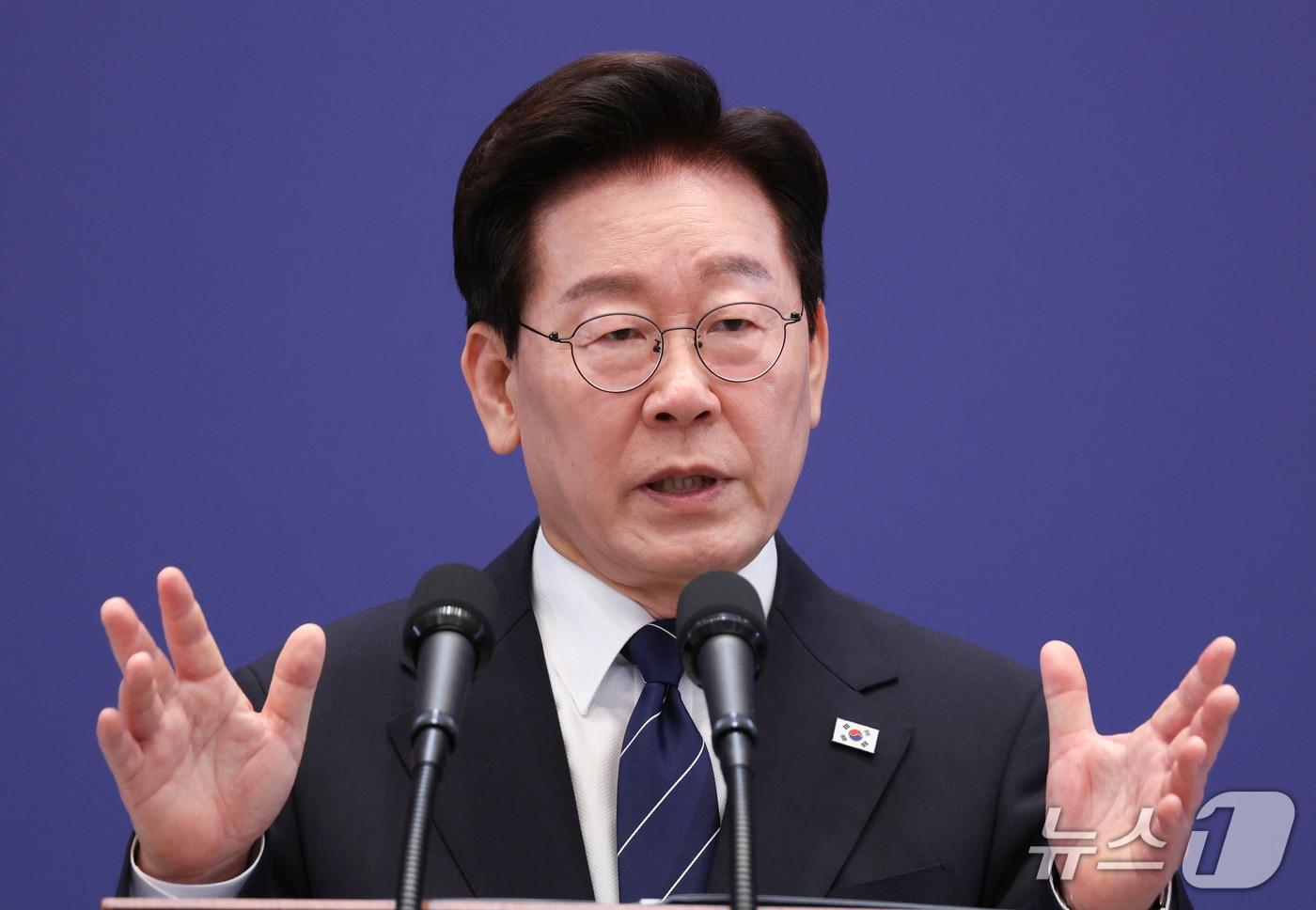 본문 이미지 - 이재명 대통령이 18일 청와대 영빈관에서 열린 현안 기자회견에서 발언하고 있다. (청와대통신사진기자단) 2026.9.18 ⓒ 뉴스1 허경 기자