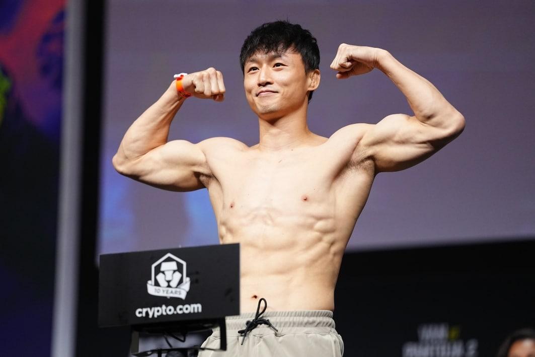 본문 이미지 - 최두호의 계체 모습.(UFC 제공)