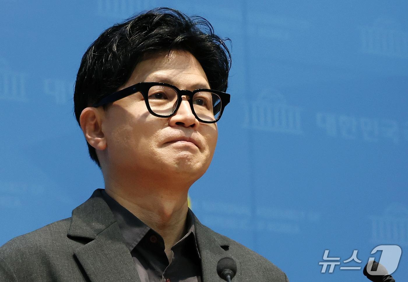 본문 이미지 - 한동훈 무소속 의원이 19일 서울 영등포구 여의도 국회 소통관에서 기자회견을 하고 있다. 2026.9.19 ⓒ 뉴스1 김진환 기자