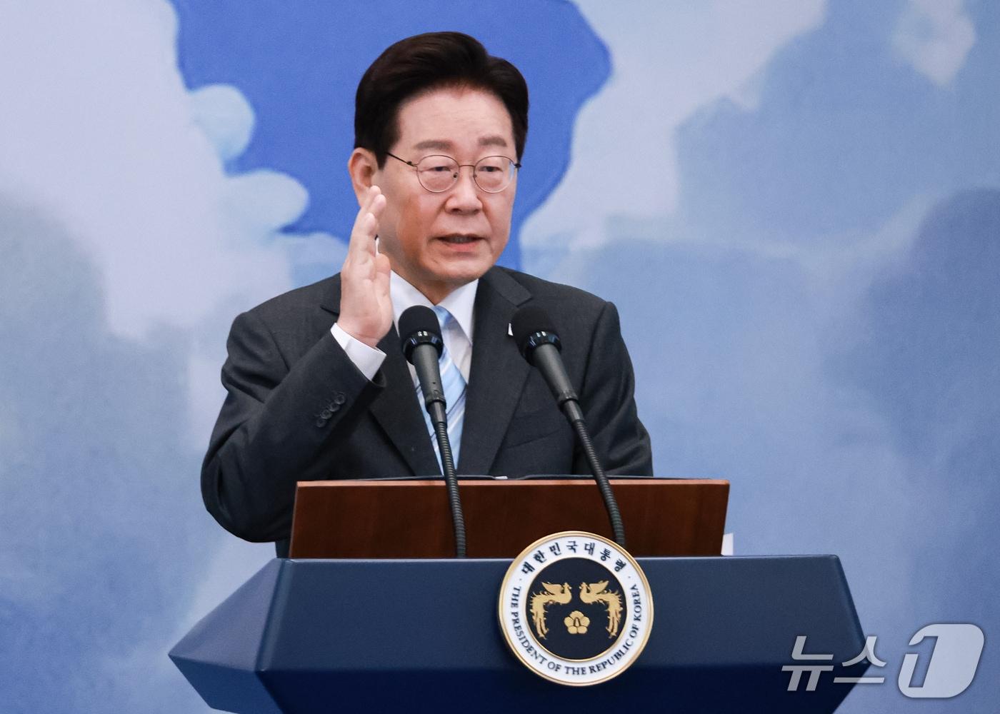본문 이미지 - 이재명 대통령이 19일 청와대 영빈관에서 열린 2026 청년의 날 기념식에서 기념사를 하고 있다. (청와대통신사진기자단) 2026.9.19 ⓒ 뉴스1 이재명 기자