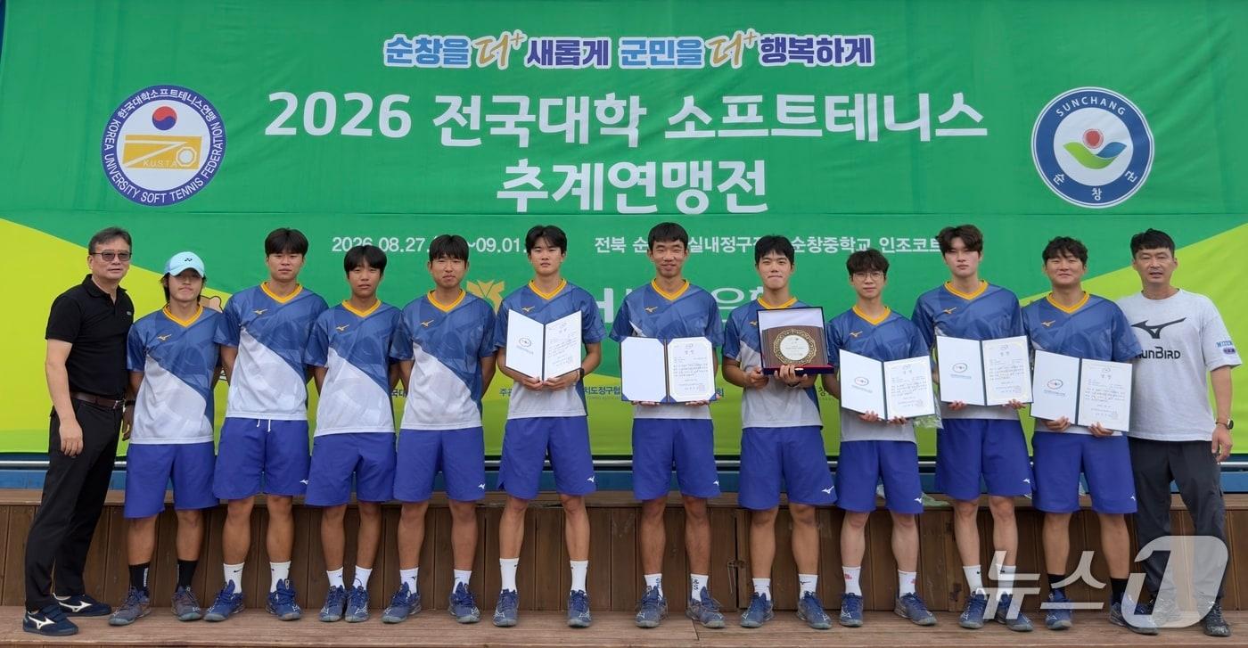 본문 이미지 - 대전대학교 소프트테니스팀이 '2026 전국대학 소프트테니스 추계연맹전'에서 개인복식과 개인단식 금메달을 포함해 금메달 2개와 동메달 2개를 획득했다.(대전대학교 제공.재판매 및 DB금지)/뉴스1