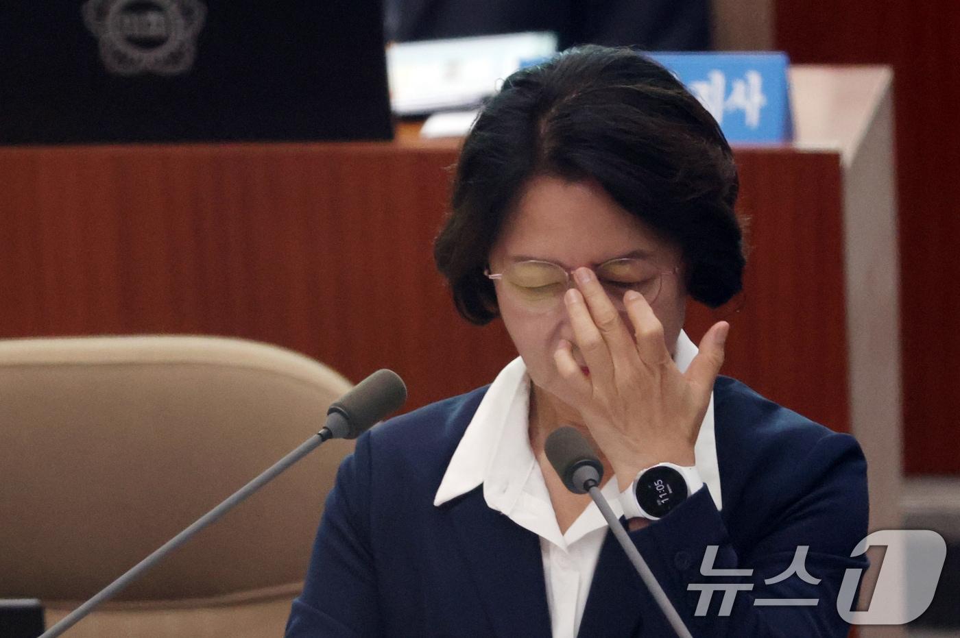 본문 이미지 - 추미애 경기도지사가 2일 경기 수원시 영통구 경기도의회 본회의장에서 열린 '제393회 임시회 제2차 본회의'에 참석했다. 2026.9.2 ⓒ 뉴스1 김영운 기자
