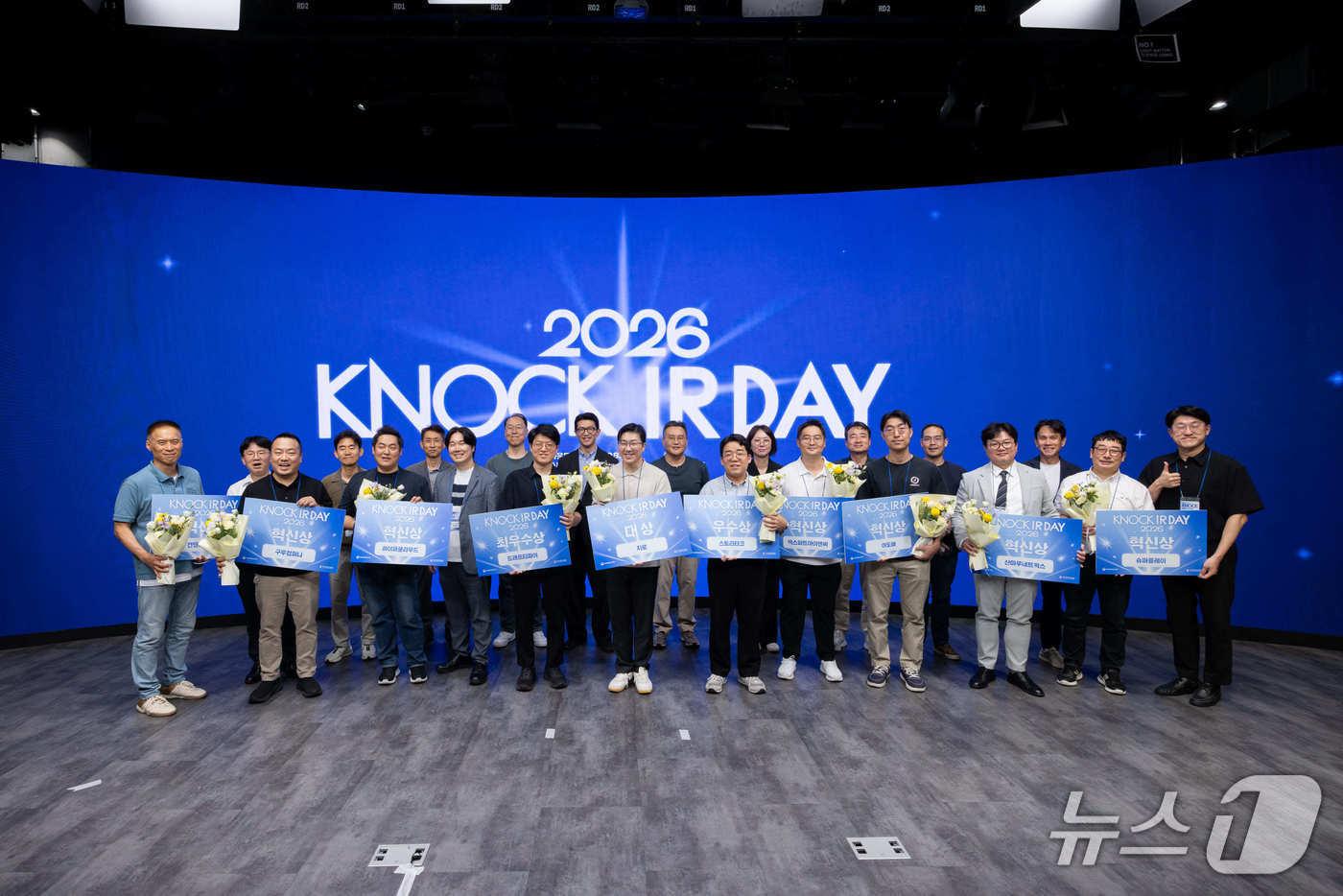 본문 이미지 - 한국콘텐츠진흥원은 '2026 케이녹(KNOCK) IR DAY'를 지난 28일 서울 코엑스에서 열어 콘텐츠 기업 10개사의 투자유치 발표를 진행했다고 2일 밝혔다.