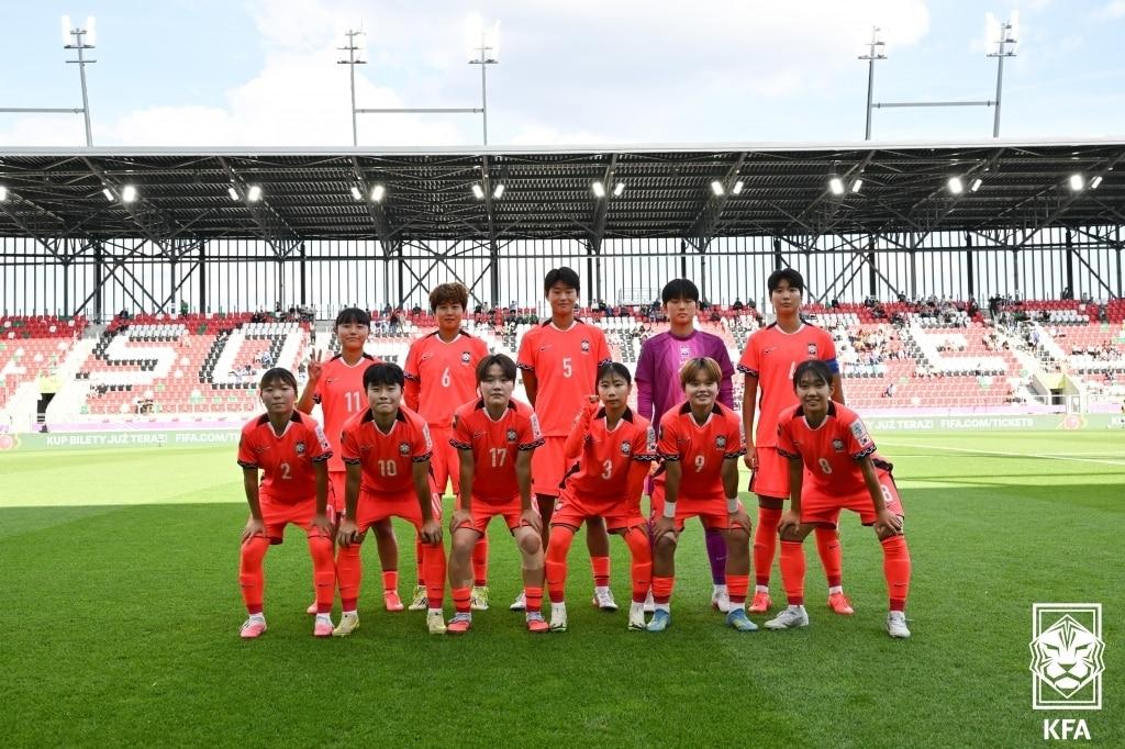 본문 이미지 - U20 여자 축구대표팀이 19일(한국시간) 폴란드 소스노비에츠 아레나에서 열린 이탈리아와 U20 여자 월드컵 8강전에서 졌다. (대한축구협회 제공)