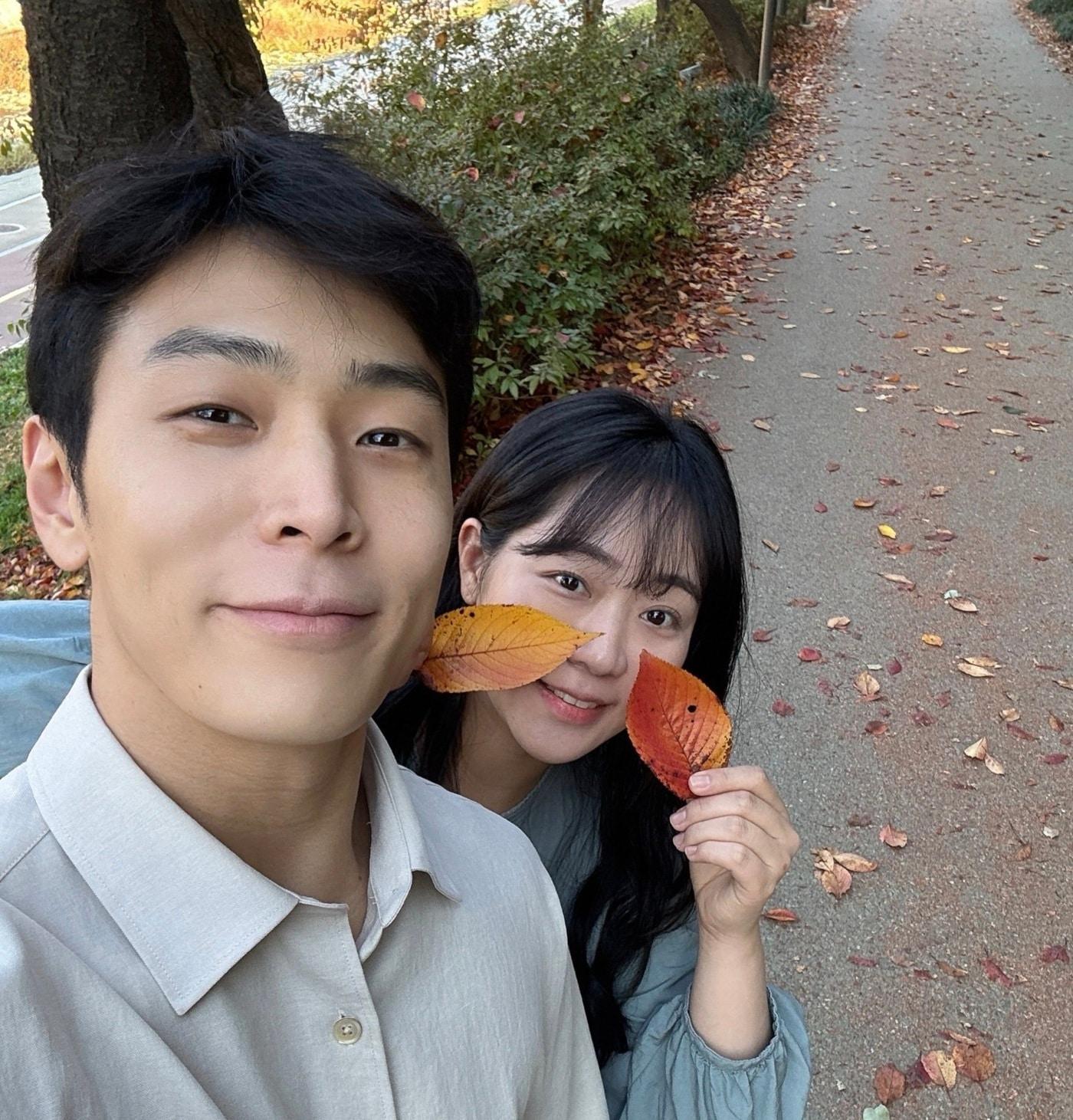 본문 이미지 - 우슈 국가대표 이용현과 아내 지한나 씨. (이용현 선수 제공.  재판매 및 DB 금지)
