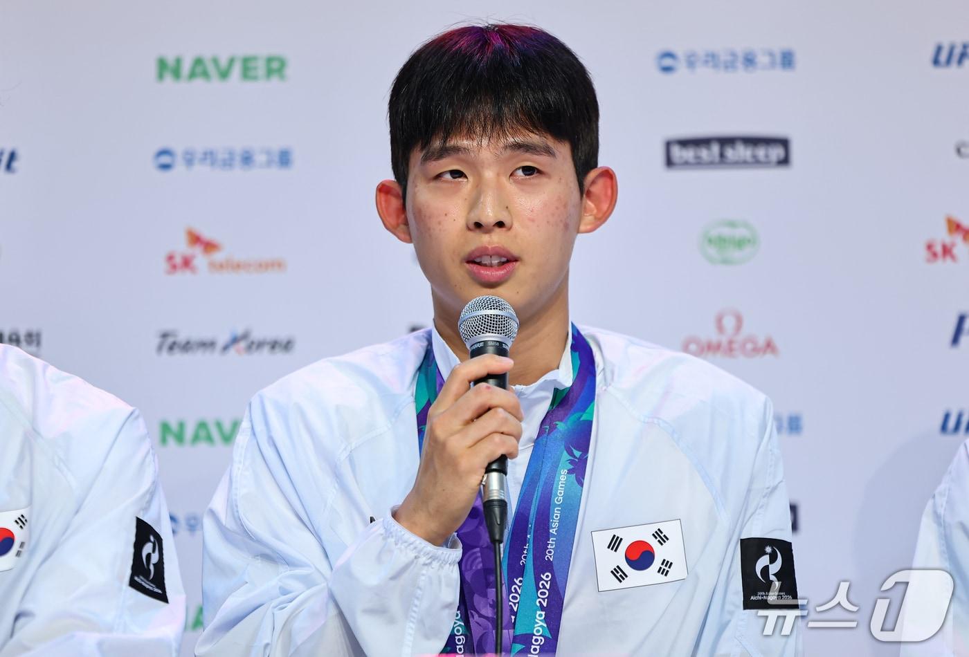 본문 이미지 - 근대5종 이종현이 21일 일본 나고야 코리안하우스에서 열린 근대5종·테크볼 금메달리스트 기자회견에서 소감을 밝히고 있다. 2026.9.21 ⓒ 뉴스1 김도우 기자