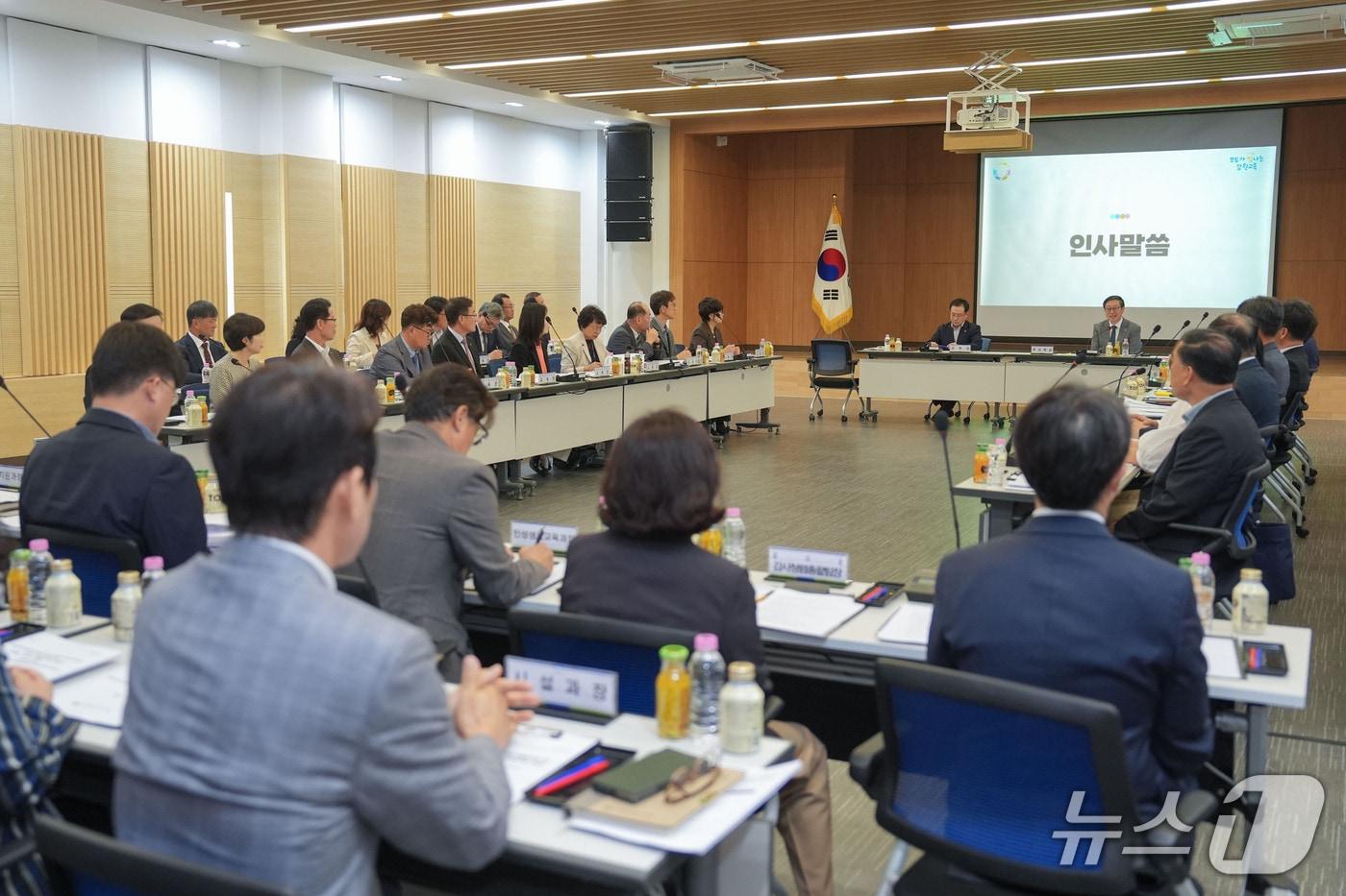 본문 이미지 - 강원특별자치도교육청, '2026년 제3차 확대간부회의 개최.(도교육청 제공. 재판매 및 DB 금지)