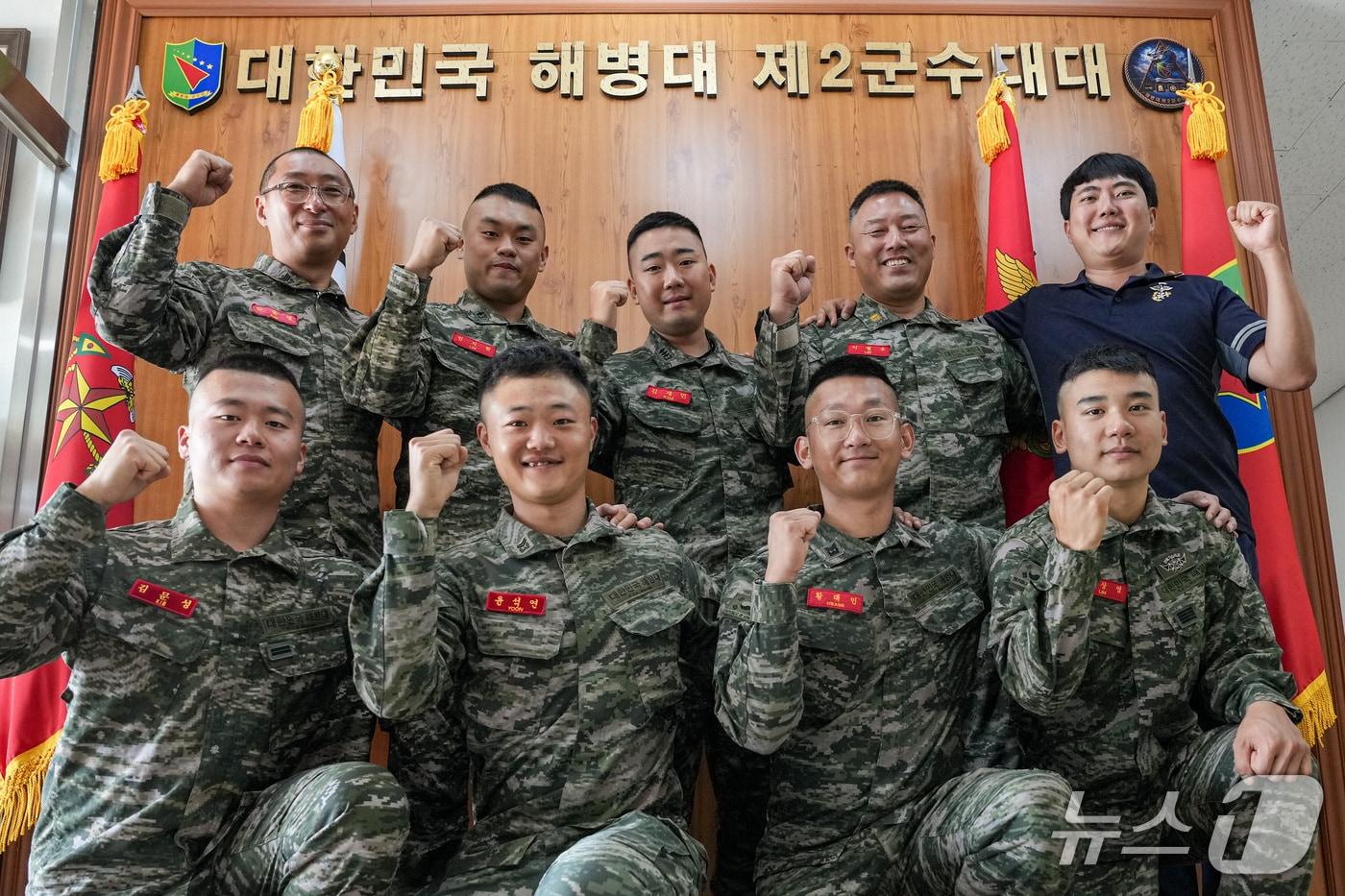 본문 이미지 - 김재민 대위 등 9명. (해병대 2사단 제공. 재판매 및 DB금지)2026.09.22/뉴스1