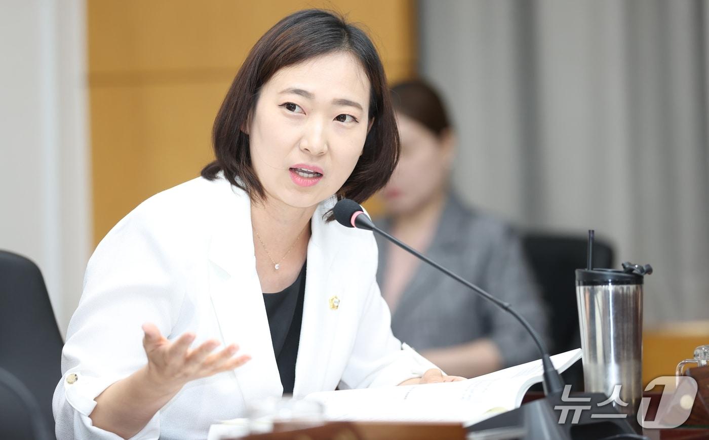 본문 이미지 - 박윤경 구미시의원.(구미시의회 제공. 재판매 및 DB 금지) ⓒ 뉴스1 정우용 기자