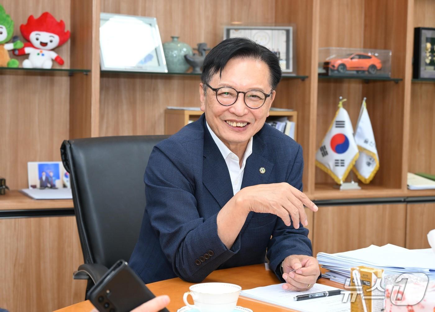 본문 이미지 - 뉴스1과 인터뷰하는 이동권 울산 북구청장.(울산 북구 제공. 재판매 및 DB 금지)/뉴스1