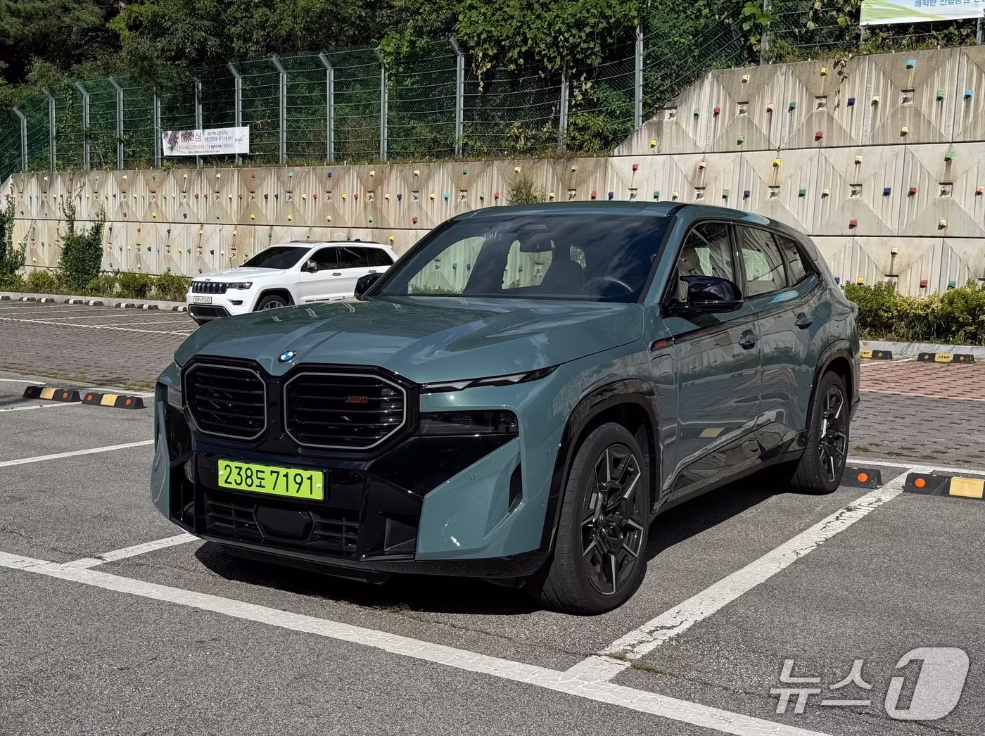본문 이미지 - BMW XM 레이블 ⓒ 뉴스1 박종홍 기자