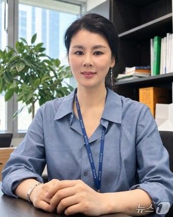 본문 이미지 - 한운옥 경기도의회 의원(민주·수원3)은 지역발전의 출발점을 교육환경 개선으로 꼽고, 의정 활동에 최선을 다하겠다는 각오다.(한운옥 도의원 제공. 재판매 및 DB 금지) 2026.9.26/뉴스1
