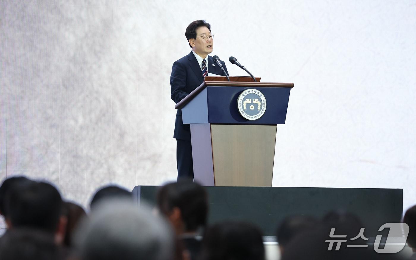 본문 이미지 - 이재명 대통령이 28일 인천 송도에서 열린 제20회 세계한인의 날 기념식에서 기념사를 하고 있다. (청와대통신사진기자단) 2026.9.28 ⓒ 뉴스1 이재명 기자