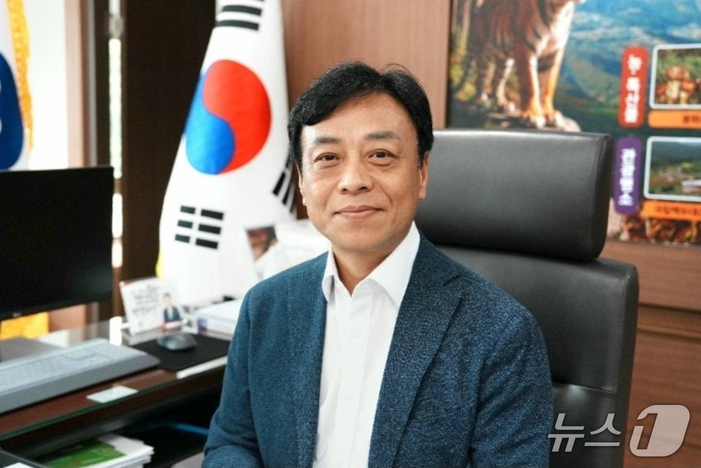본문 이미지 - 최기영 봉화군수 (봉화군 제공. 재판매 및 DB 금지)2026.9.28/뉴스1