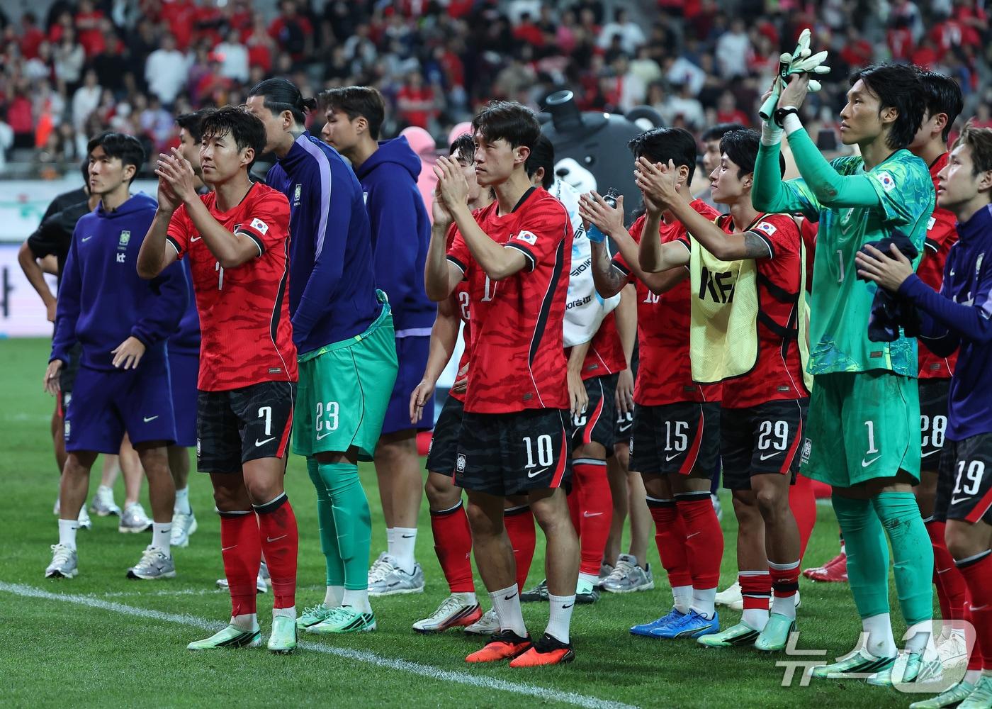 본문 이미지 - 축구대표팀이 9~10월 일정을 마무리했다.  ⓒ 뉴스1 김성진 기자