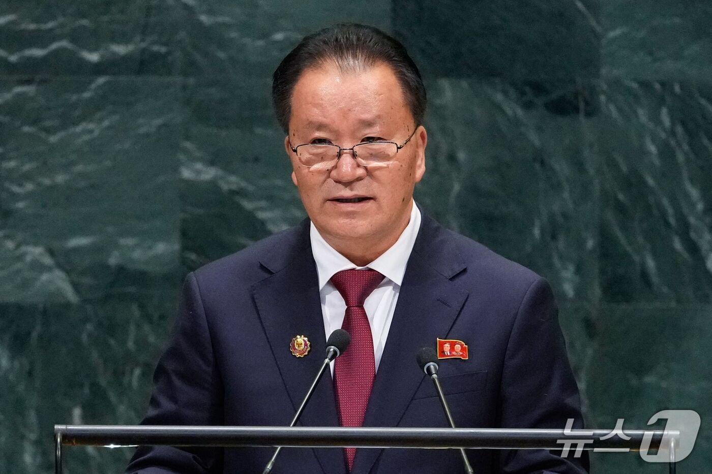 본문 이미지 - 김선경 북한 외무성 부상이 28일(현지시간) 미국 뉴욕에서 열린 제81차 유엔총회 일반토의에서 연설하고 있다. 2026.9.28. ⓒ AFP=뉴스1