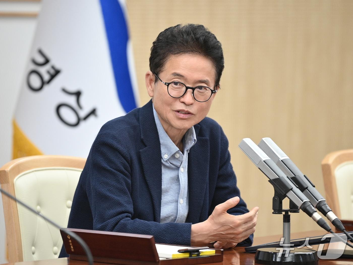 본문 이미지 - 경북도는 29일 다음 달 20일 열리는 국회 행정안전위원회 국정감사에서 지방재정과 행정통합, 신공항, 경주 APEC 후속 사업에 대한 국가 지원을 요청한다.(경북도 제공. 재판매 및 DB 금지) /뉴스1