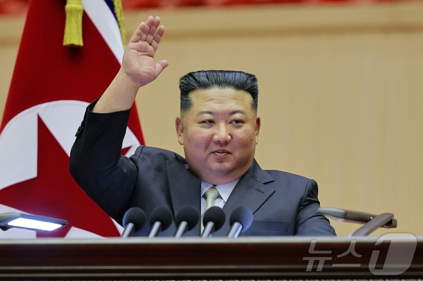 본문 이미지 - (평양 노동신문=뉴스1) = 김정은 북한 노동당 총비서.[국내에서만 사용가능. 재배포 금지. DB 금지. For Use Only in the Republic of Korea. Redistribution Prohibited] rodongphoto@news1.kr