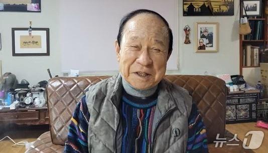 본문 이미지 -  송만배 전 제천문화원장. (자료사진)