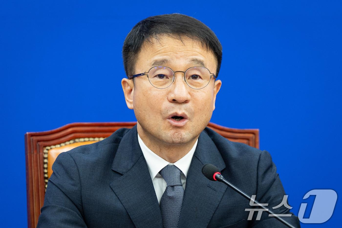 본문 이미지 - 한병도 더불어민주당 원내대표가 3일 서울 여의도 국회에서 열린 정책조정회의에서 발언하고 있다. 2026.9.3 ⓒ 뉴스1 유승관 기자