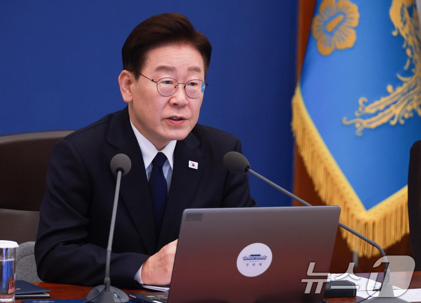 본문 이미지 - 이재명 대통령이 3일 청와대에서 열린 수석보좌관회의에서 발언하고 있다. (청와대통신사진기자단) 2026.9.3 ⓒ 뉴스1 허경 기자