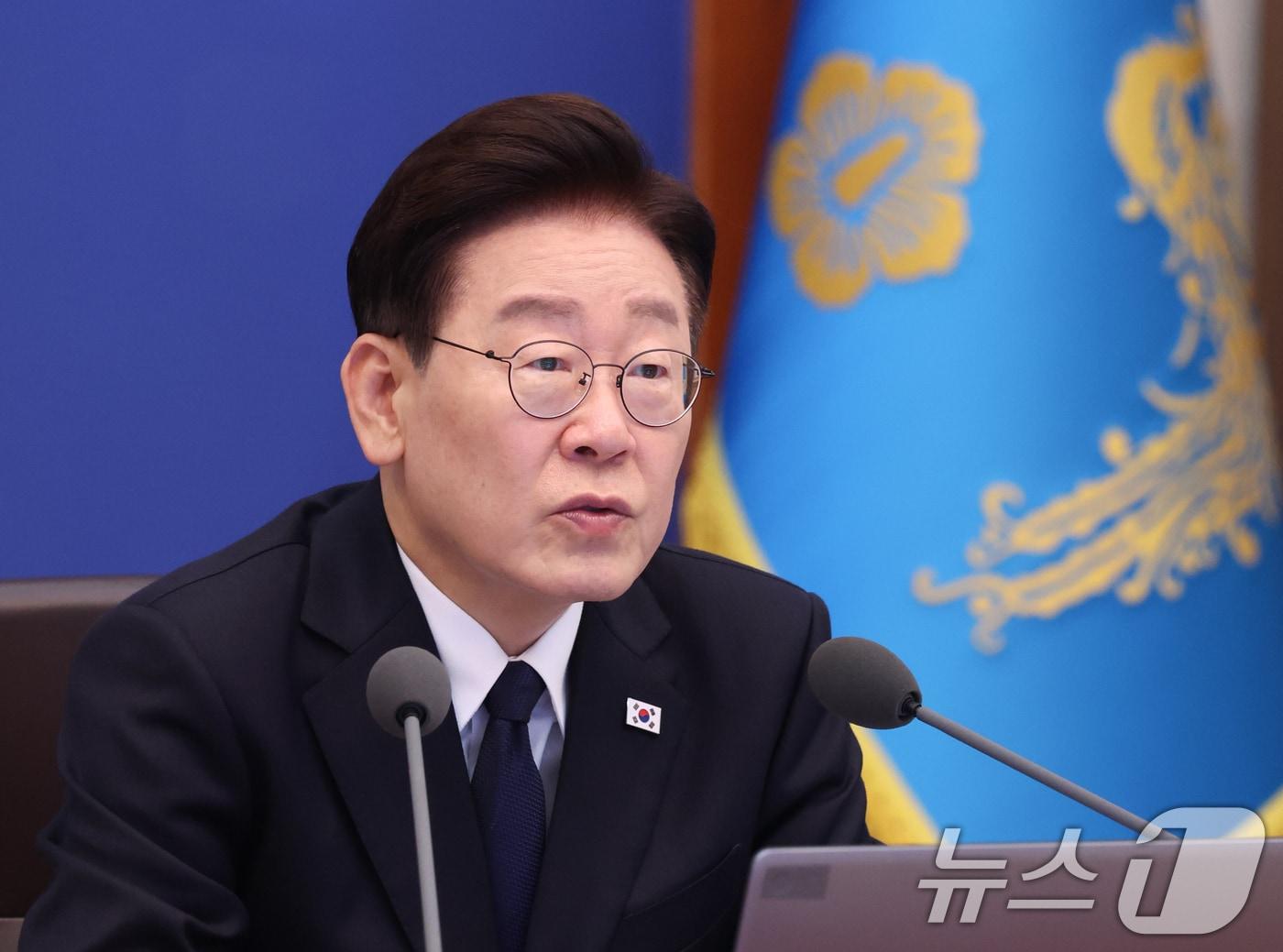 본문 이미지 - 이재명 대통령이 지난 3일 청와대에서 열린 수석보좌관회의에서 발언하고 있다. (청와대통신사진기자단) 2026.9.3 ⓒ 뉴스1 허경 기자