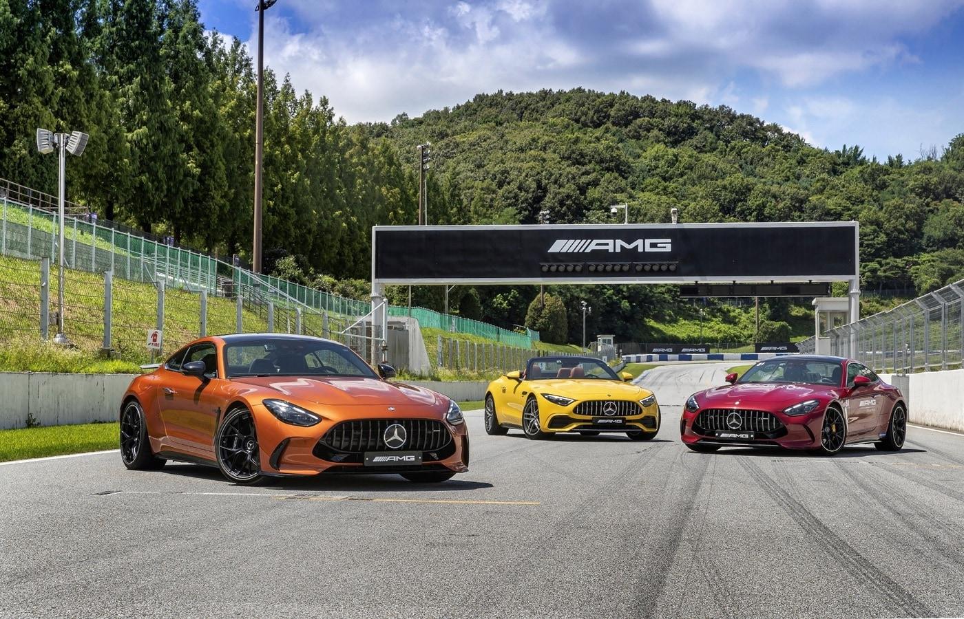 본문 이미지 - 경기 용인 소재 AMG 스피드웨이에 메르세데스-벤츠 고성능 라인업 'AMG GT' 차량들이 놓인 모습(자료사진. 메르세데스-벤츠 코리아 제공).