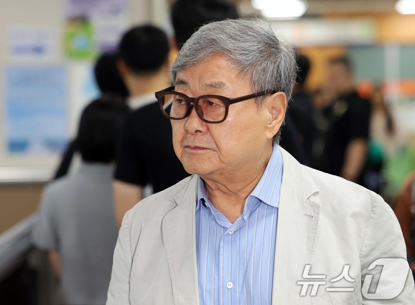 본문 이미지 -  김준기 DB그룹 창업회장이 4일 오전 서울 서초구 중앙지방법원에서 열린 독점규제및공정거래법 위반 혐의 첫 공판에 출석하고 있다. (공동취재) 2026.9.4 ⓒ 뉴스1 안은나 기자