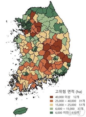 본문 이미지 - 추석 성묘객 고위험 시군 분포도(산림청 국립산림과학원 제공.재판매 및 DB금지)/뉴스1