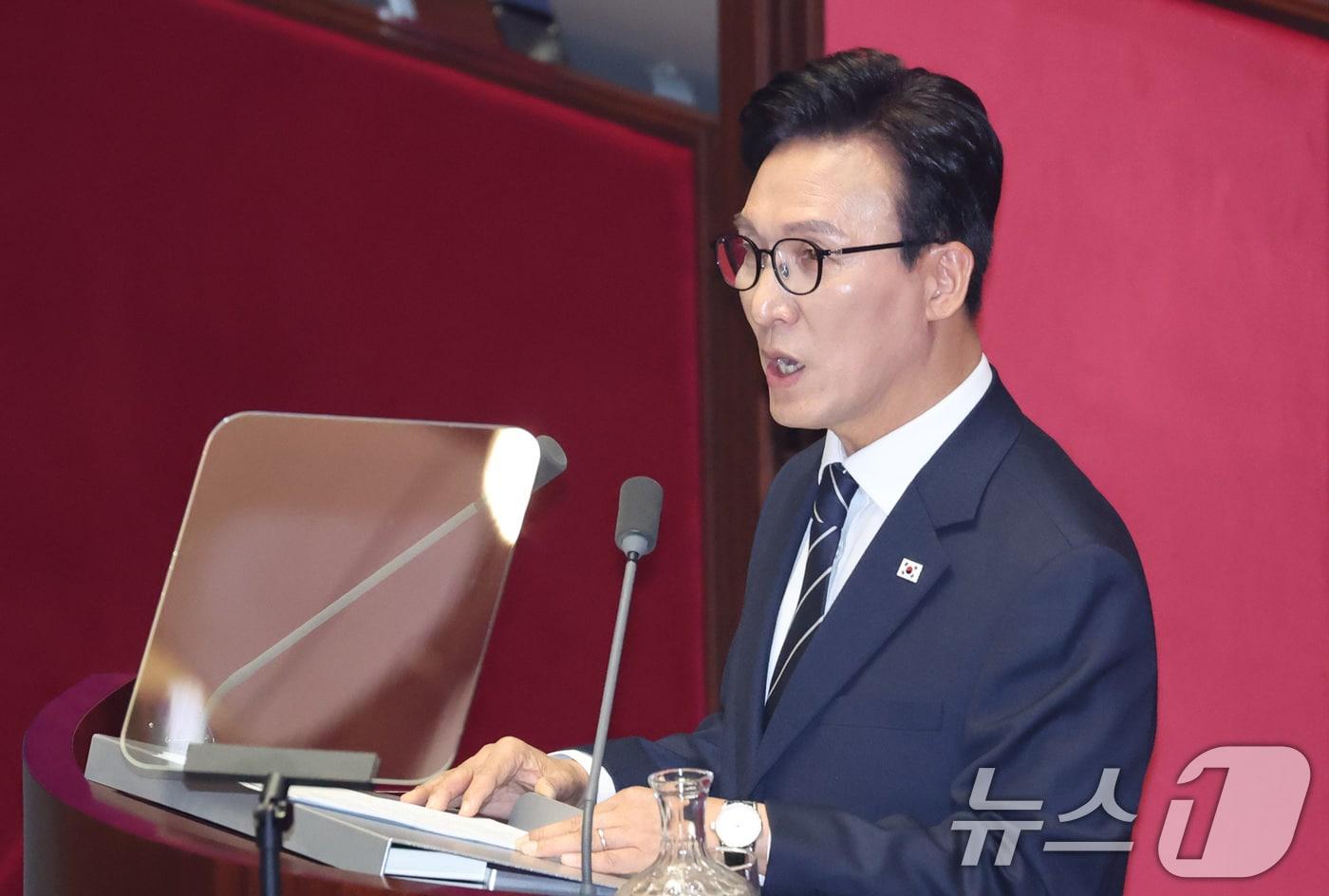 본문 이미지 - 김민석 더불어민주당 대표가 7일 오전 서울 여의도 국회에서 열린 제439회 국회(정기회) 제3차 본회의에서 국정에 관한 교섭단체 대표연설을 하고 있다. 2026.9.7 ⓒ 뉴스1 신웅수 기자