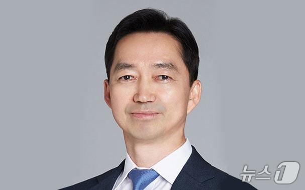 본문 이미지 - 윤호중 행정안전부 장관이 7일 초대 중대범죄수사청장 후보자로 김지용 법무법인 에이펙스 변호사를 대통령에게 제청했다.  (행정안전부 제공. 재판매 및 DB금지) 2026.9.7 ⓒ 뉴스1