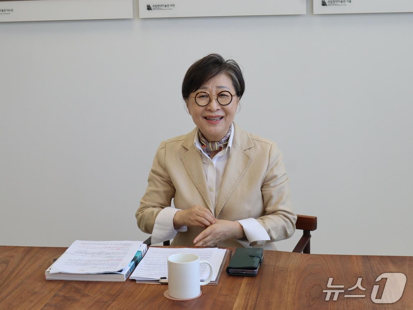 본문 이미지 - 7일, 김성희 국립현대미술관 관장이 3년 임기의 관장직 퇴임을 앞두고 인터뷰를 하고 있다. 2026.09.07. ⓒ 뉴스1 김정한 기자