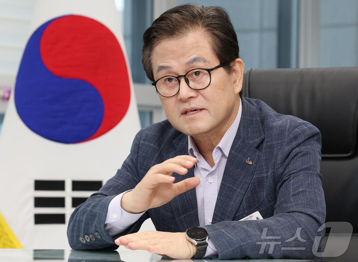 본문 이미지 - 뉴스1 취재진과 인터뷰하는 엄승용 충남 보령시장 2026.9.8 ⓒ 뉴스1 김기태 기자
