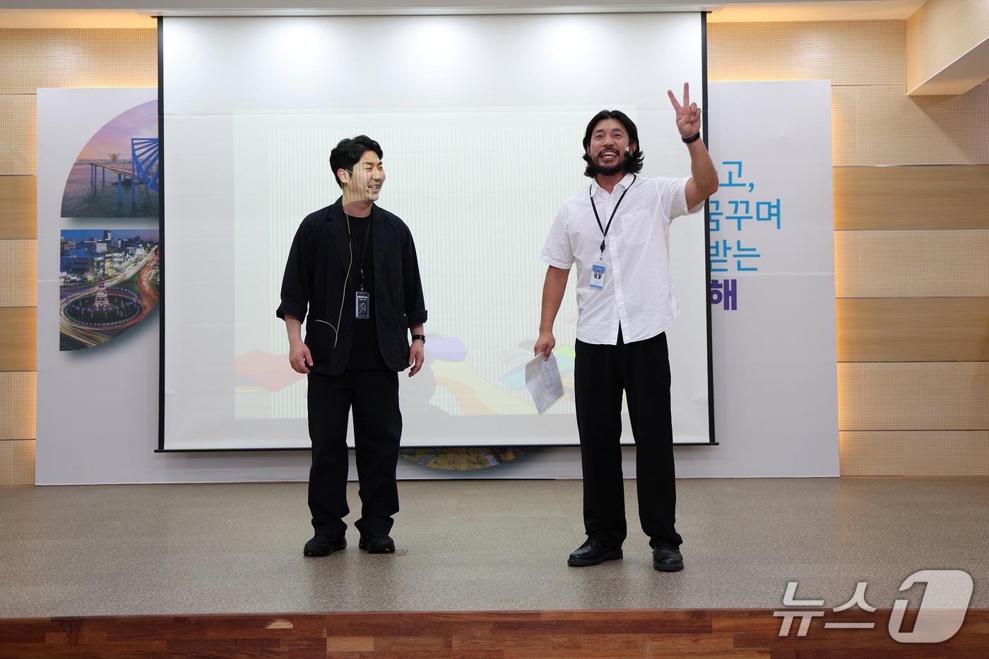 본문 이미지 - 강원 동해시는 8일 오전 시청 대회의실에서 국민권익위원회의 참여형 청렴교육 프로그램인 '청렴라이브(Live)'를 진행했다. (동해시 제공, 재판매 및 DB 금지) 2026.9.8/뉴스1
