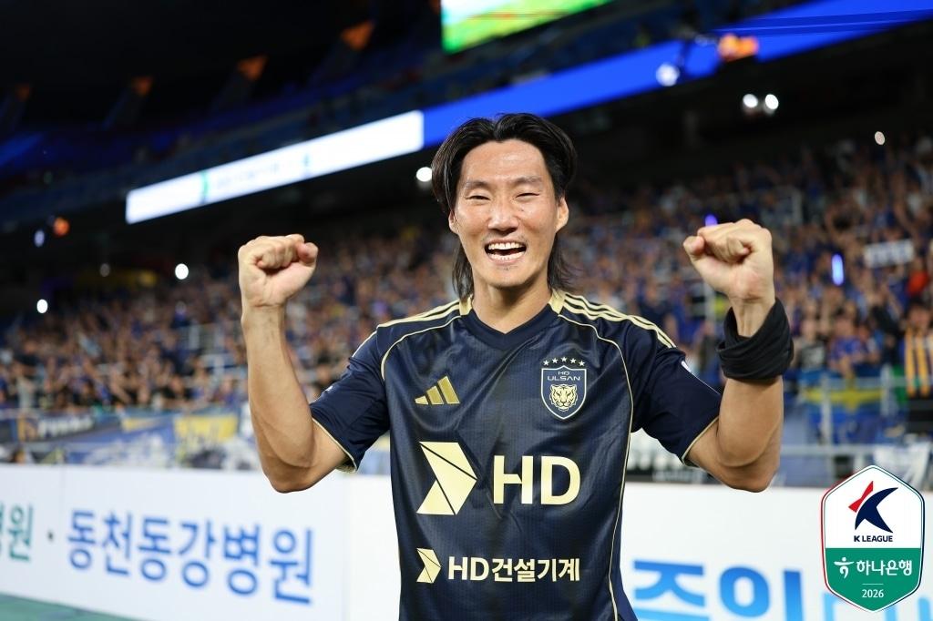 본문 이미지 - 기뻐하는 울산HD 심상민. (한국프로축구연맹 제공)