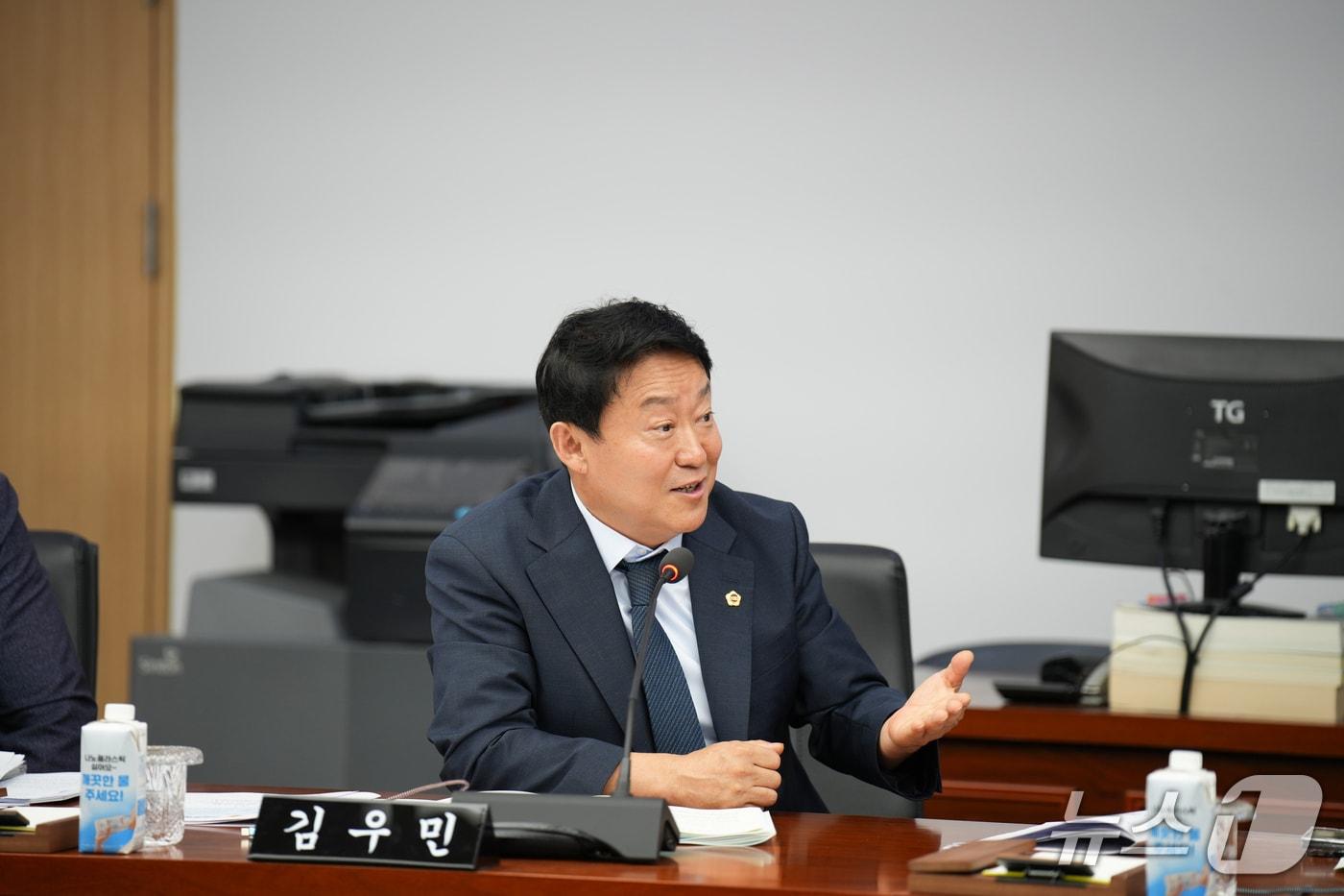 본문 이미지 - 김우민 전북도의원이 대표 발의한 '전북도교육청 초등 방과후 학교 운영 및 지원에 관한 조례안'이 교육위원회 심의를 통과했다. (의회제공. 재판매 및 DB금지)2026.9.9 /뉴스1