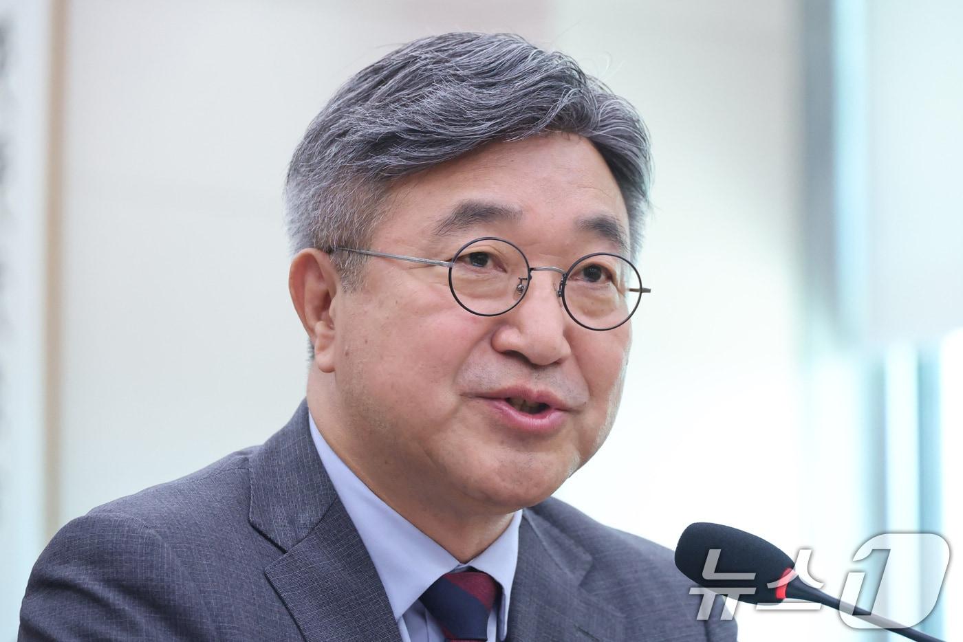 본문 이미지 - 윤호중 행정안전부 장관이 9일 서울 여의도 국회에서 열린 법제사법위원회 전체회의에서 의원 질의에 답변하고 있다. 2026.9.9 ⓒ 뉴스1 신웅수 기자