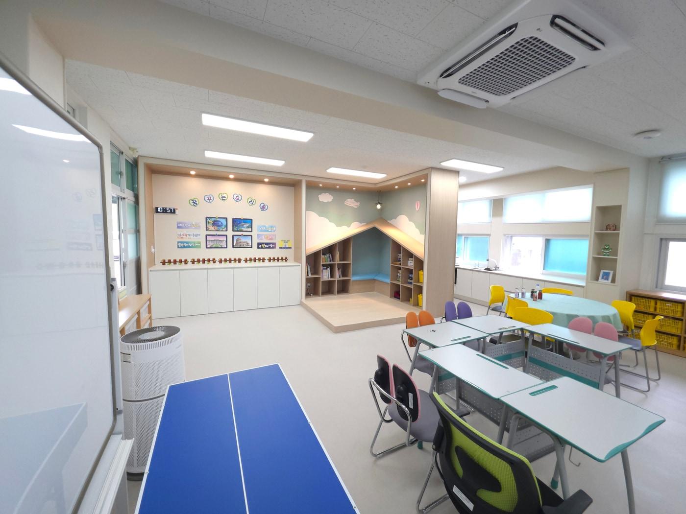 본문 이미지 - 리모델링 완료된 광양 진상초등학교 특수학급 교실.(포스코 제공)