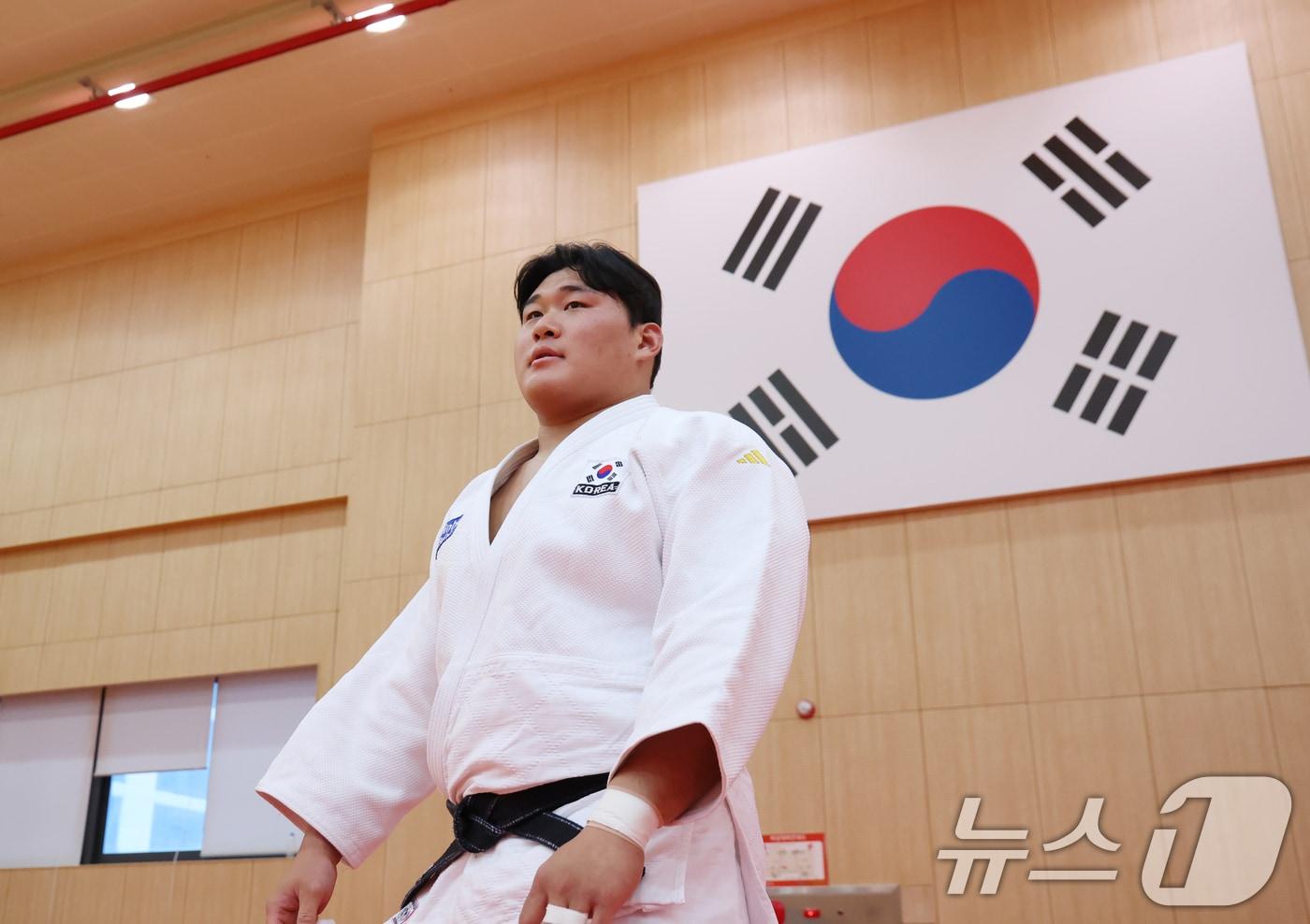본문 이미지 - 유도 국가대표 김민종이 지난 9일 충북 진천선수촌에서 열린 2026 아이치·나고야 아시아게임 유도 국가대표 미디어데이에서 공개 훈련을 하고 있다. 2026.9.9 ⓒ 뉴스1 김민지 기자
