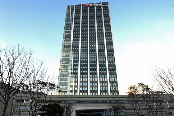 한전, 美 원전기업 직접투자 검토…후보군 '숏리스트' 작성 착수