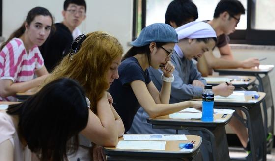 한국어능력시험 부정행위 500건 첫 돌파…한국어 열풍에 시험도 과열