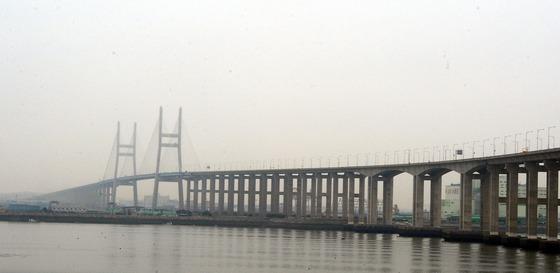 [오늘의 날씨] 대전·충남(19일, 금)…구름 많고 아침 안개