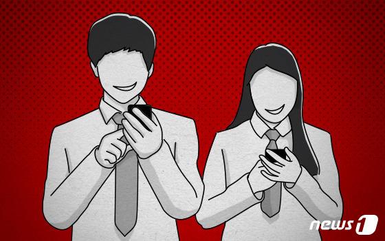 여중생 합의하 성관계·촬영, 영상 퍼뜨린 남중생…法 "강제전학은 과도" 