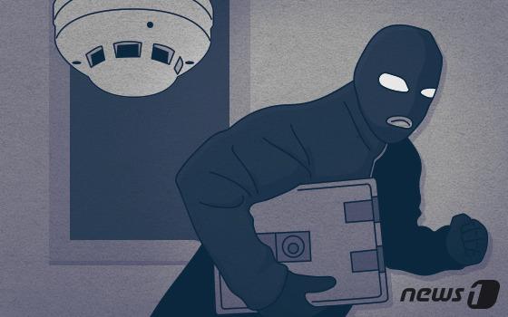 열린 베란다로 이웃집 침입…수천만 원 훔친 20대 송치