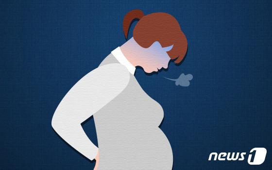 "아기 신발 선물 땐 좋아하더니…유산하자 '신고 떠난 것' 원망"