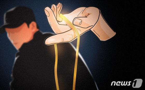 "목걸이 차 볼게요" 그대로 튄 10대…옷 바꿔입고 '치밀한 범행'